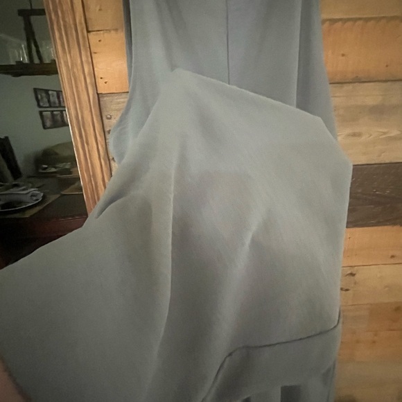 Light weight romper size Large - Picture 5 of 6